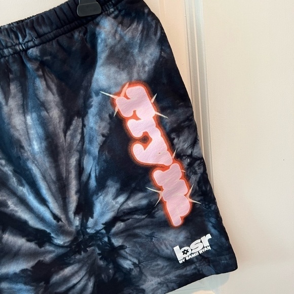 NEW 'Try Me' cropped shorts  by Sami Ryan black tie dye Size L - Picture 5 of 13